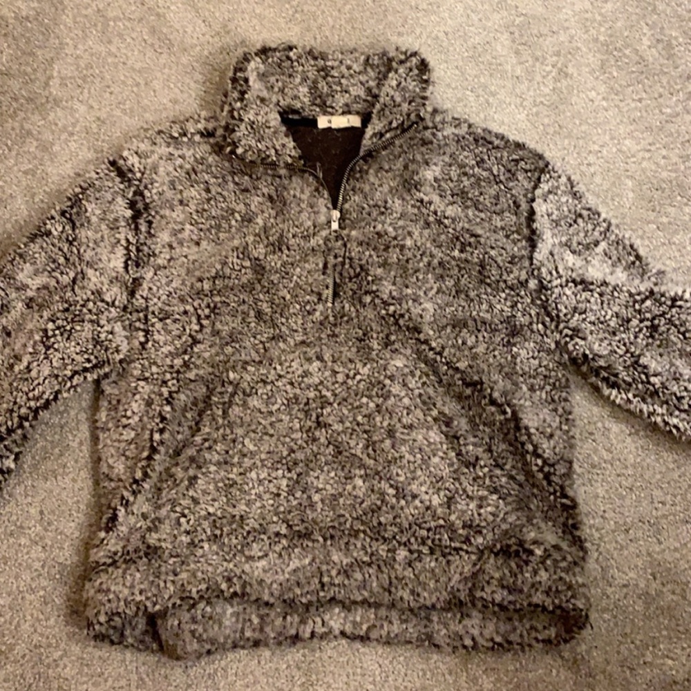 grey fuzzy sweatshirt